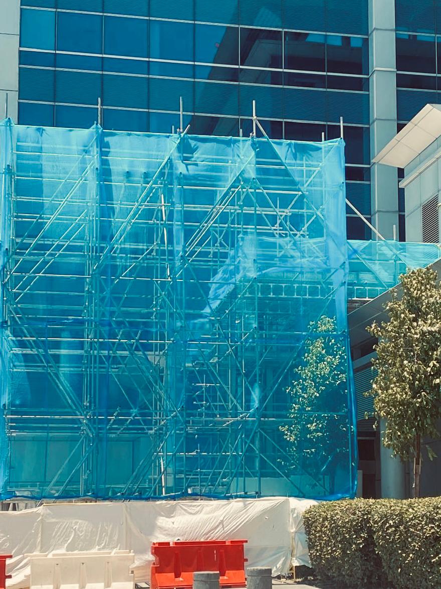 Independent Perimeter Facade Scaffold gallery image 3
